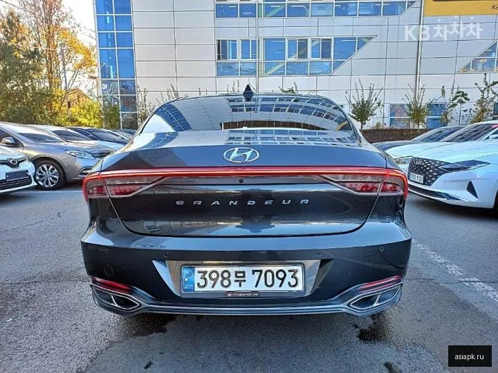 Hyundai Grandeur 6