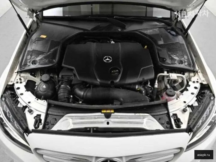 Mercedes-Benz C-Class 6