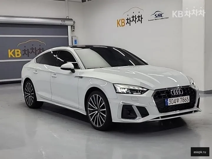 Audi A5 4