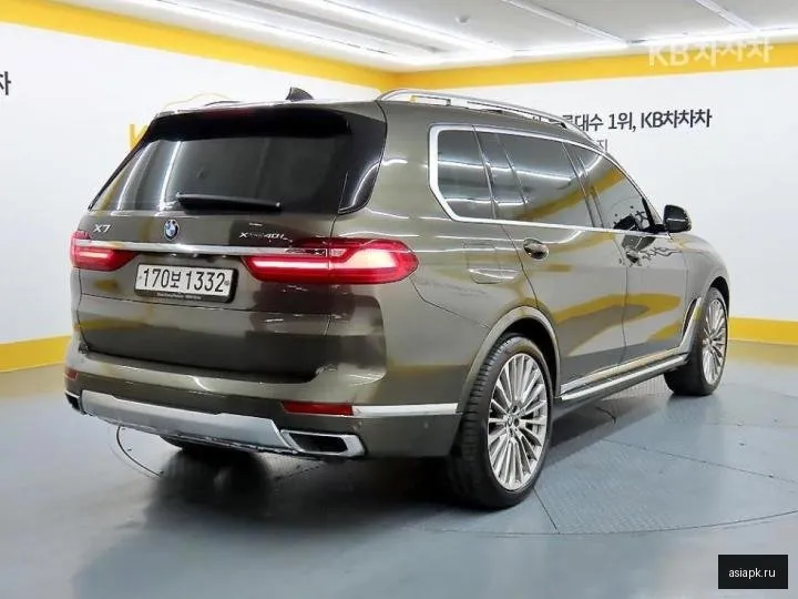 BMW X7 4