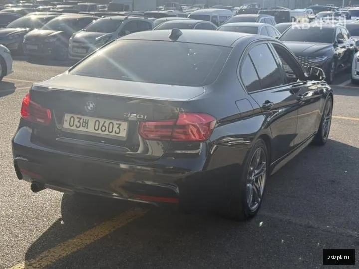 BMW 3-Series 4