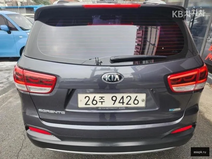 Kia Sorento 4