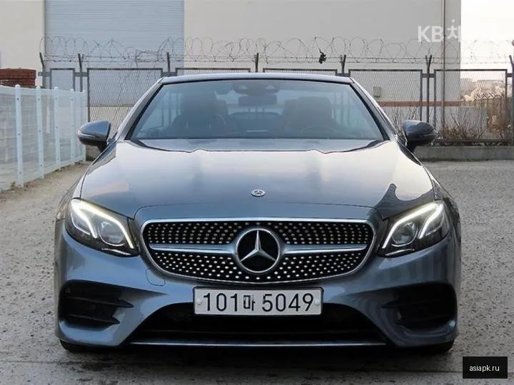Mercedes-Benz E-Class 5