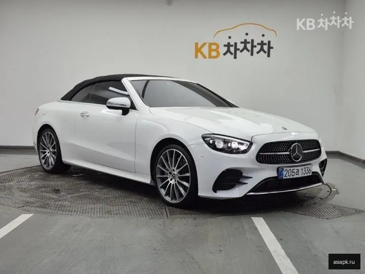 Mercedes-Benz E-Class 2