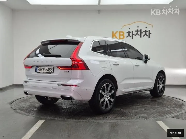 Volvo XC60 4