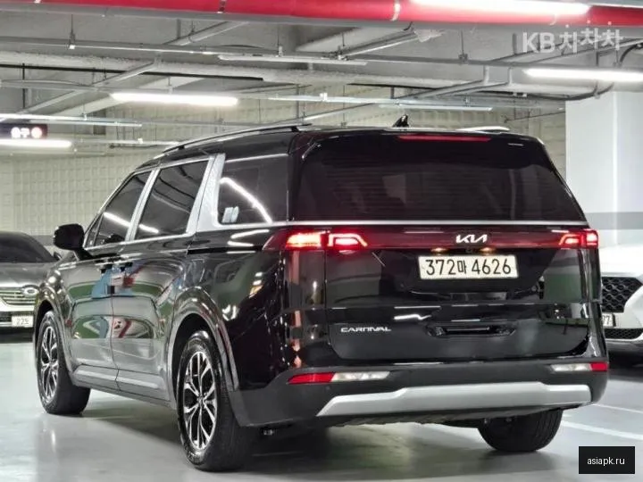 Kia Carnival 4