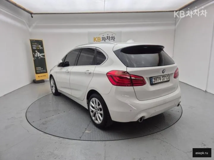 BMW 2-Series 4