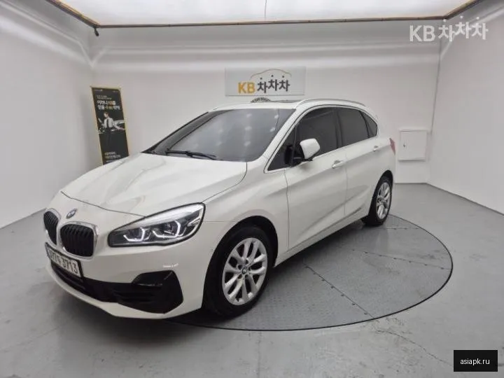 BMW 2-Series 2