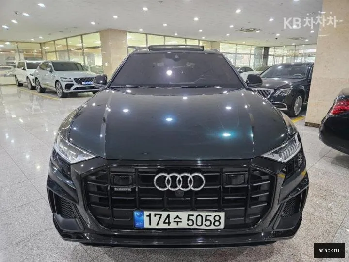 Audi Q8 2