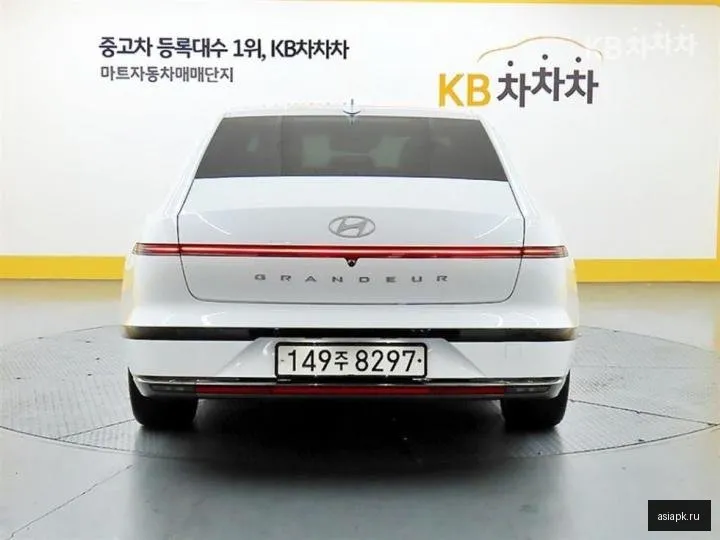 Hyundai Grandeur 3