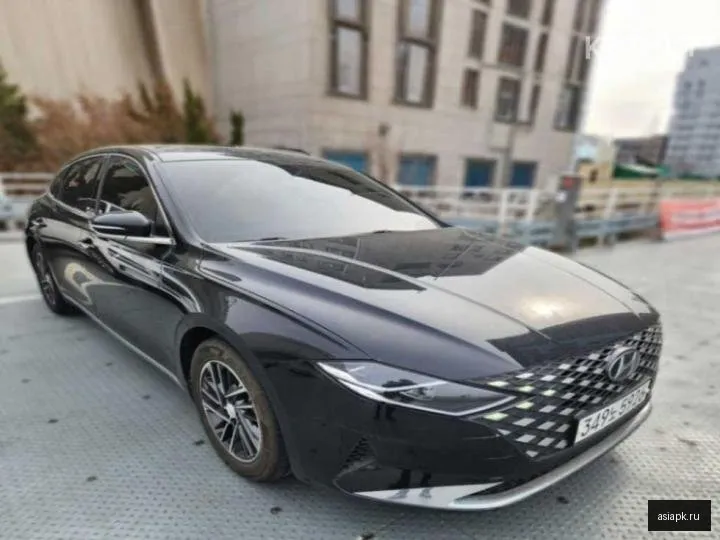 Hyundai Grandeur 3