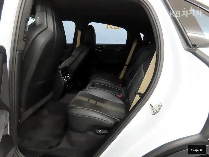 Porsche Cayenne 6
