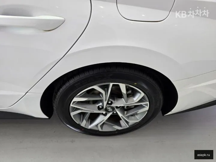 Hyundai Sonata 4