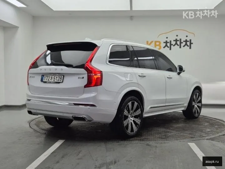 Volvo XC90 4