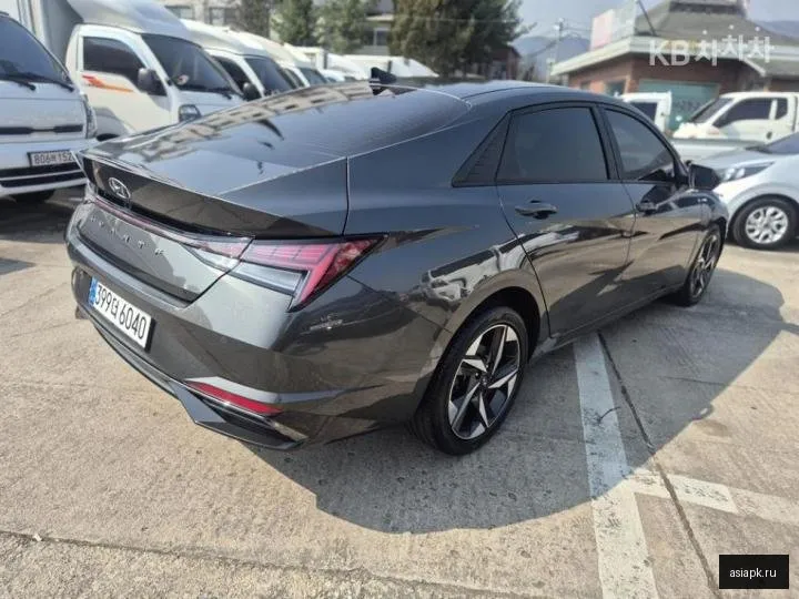 Hyundai Avante 5