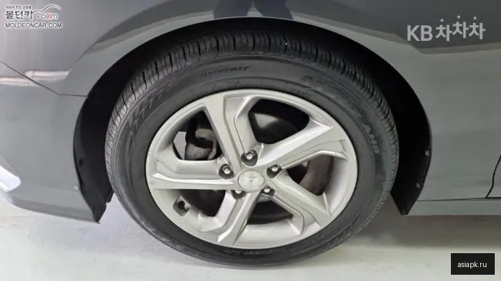 Hyundai Sonata 6