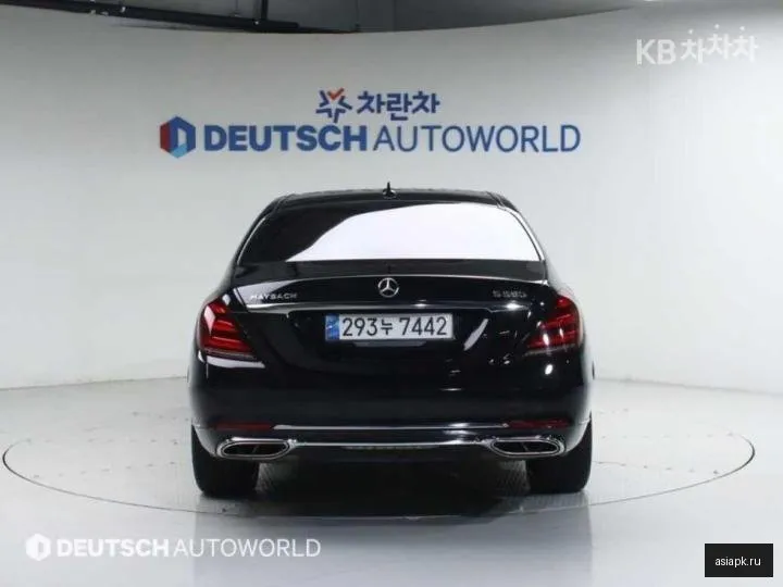 Mercedes-Benz S-Class 4