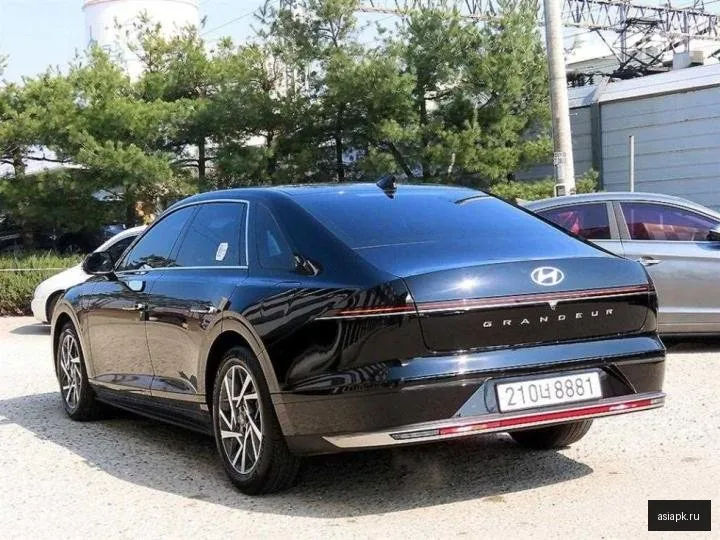 Hyundai Grandeur 3