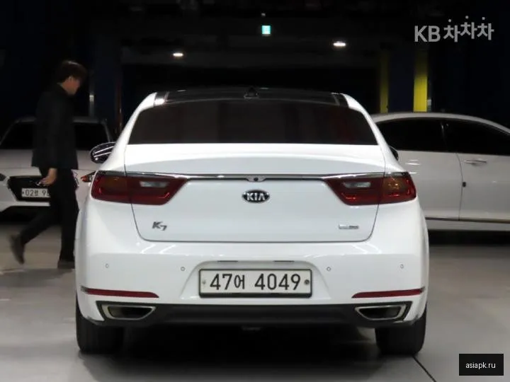 Kia K7 3