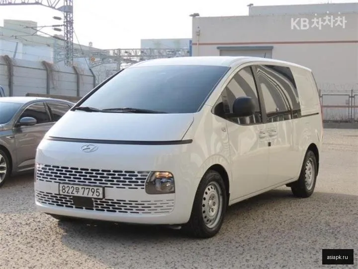 Hyundai Staria 2
