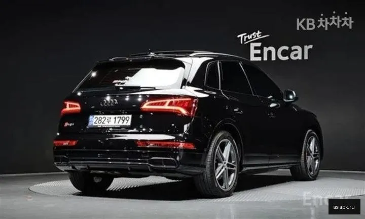 Audi SQ5 3