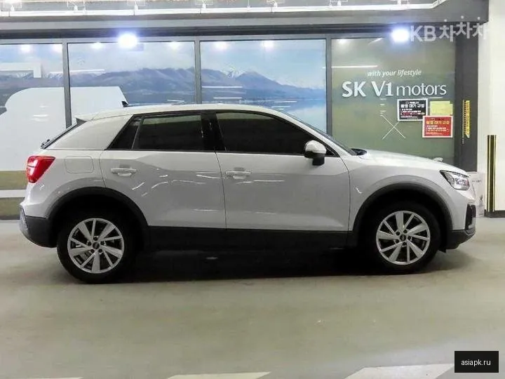 Audi Q2 3