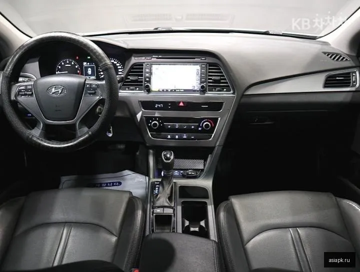 Hyundai Sonata 5
