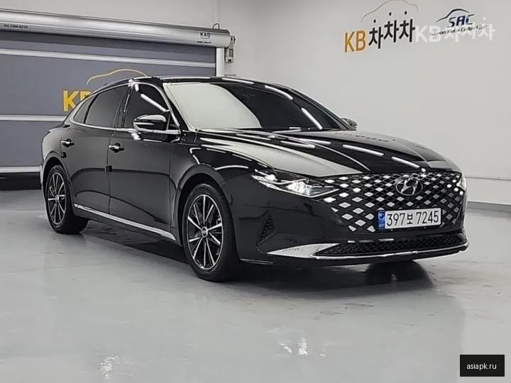 Hyundai Grandeur 4