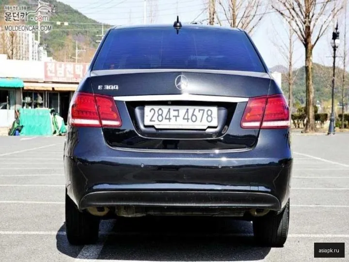 Mercedes-Benz E-Class 5