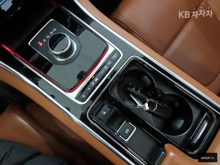 Jaguar XE 6