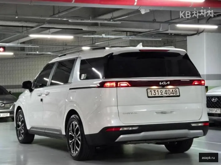 Kia Carnival 4