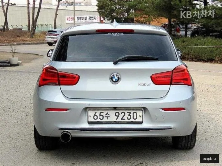 BMW 1-Series 4