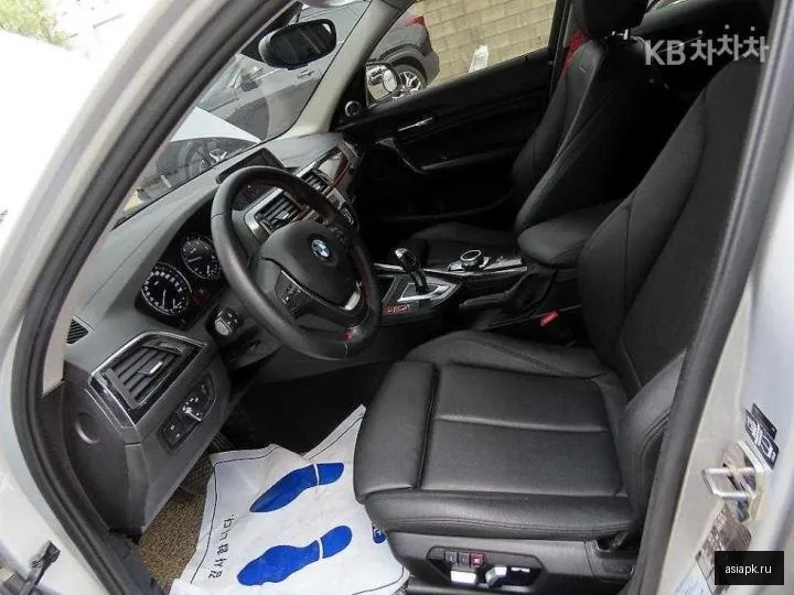 BMW 1-Series 5