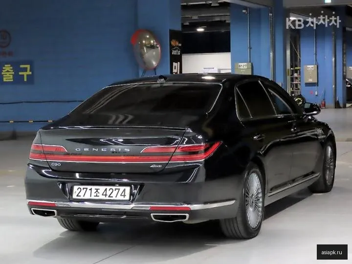 Genesis G90 4