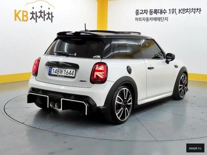 MINI Hatch 4