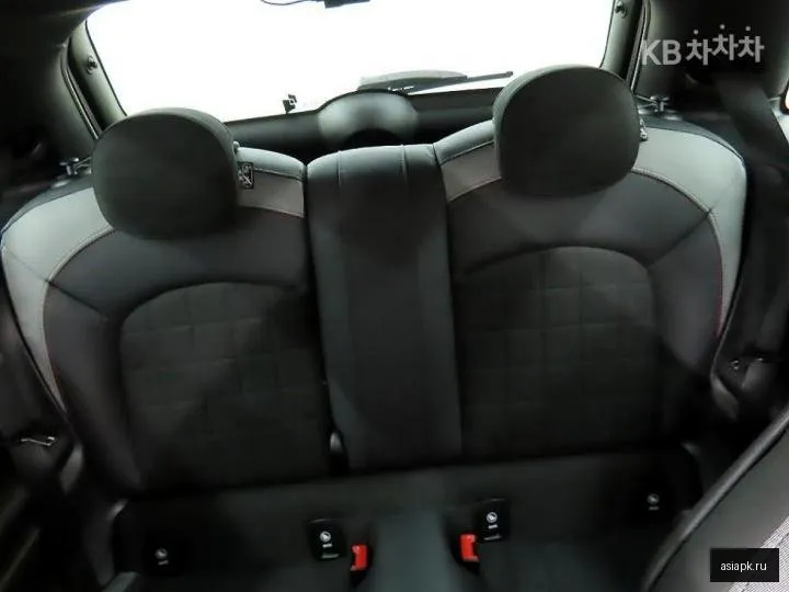 MINI Hatch 6