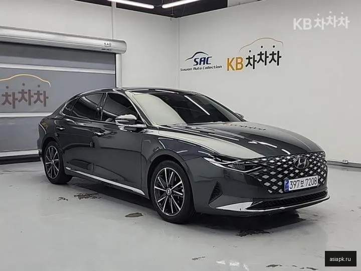 Hyundai Grandeur 4