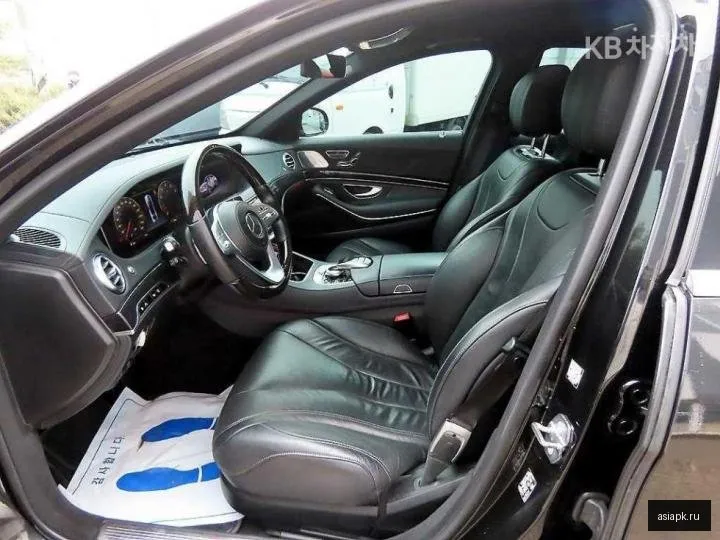 Mercedes-Benz S-Class 5