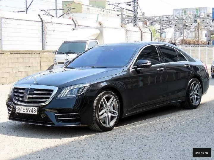 Mercedes-Benz S-Class 2