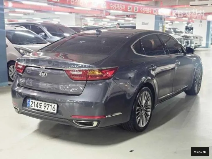 Kia K7 3