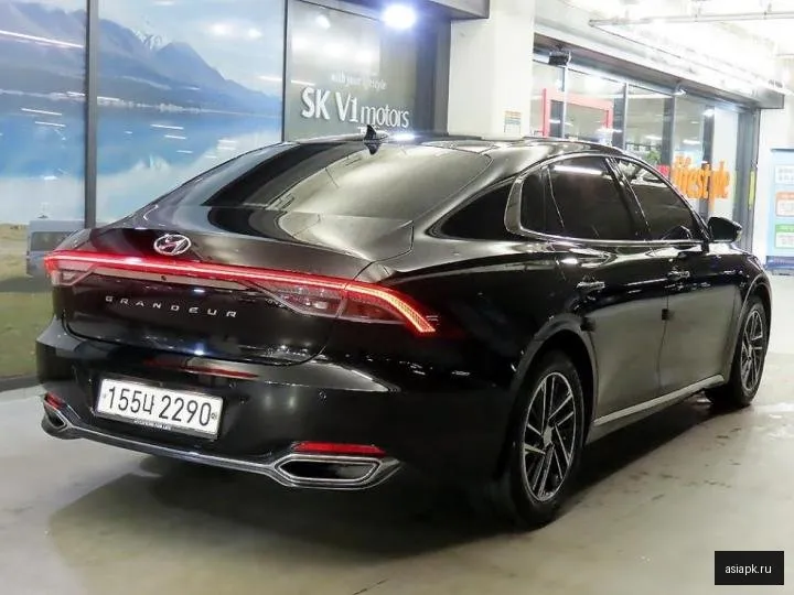 Hyundai Grandeur 4