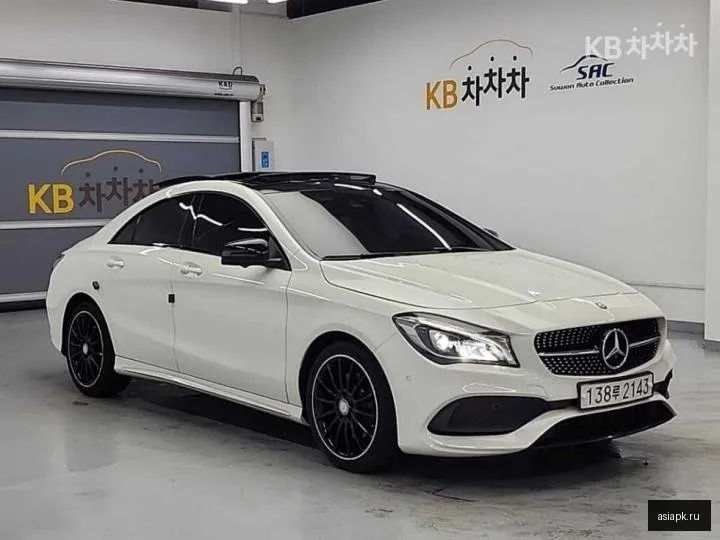 Mercedes-Benz CLA-Class AMG 4