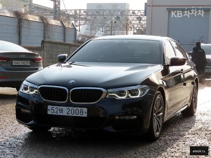 BMW 5-Series 2