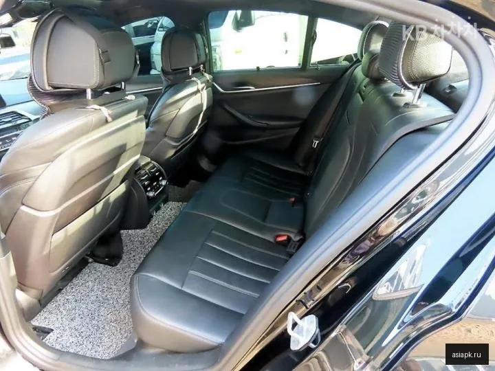 BMW 5-Series 6