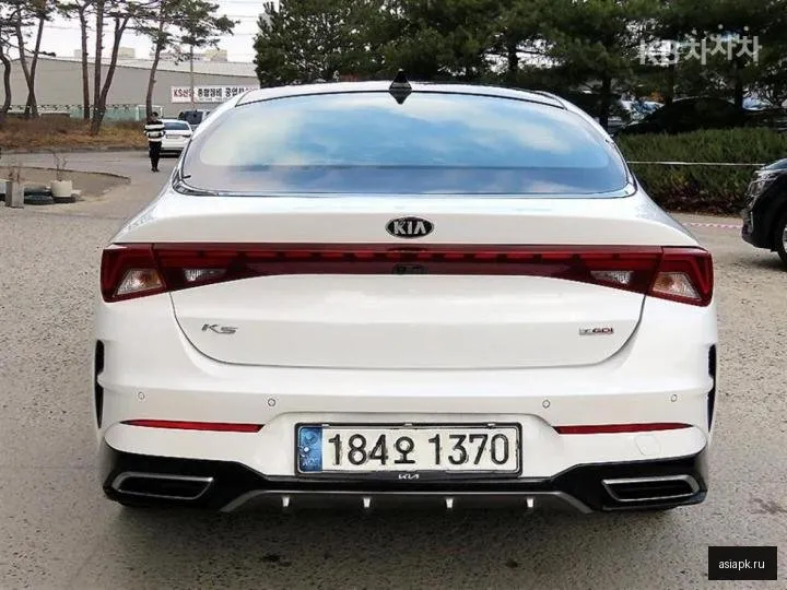 Kia K5 4