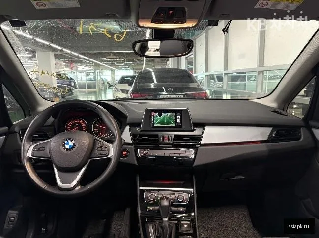 BMW 2-Series 6