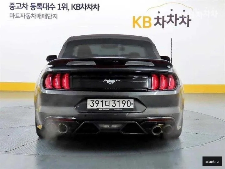 Ford Mustang 3