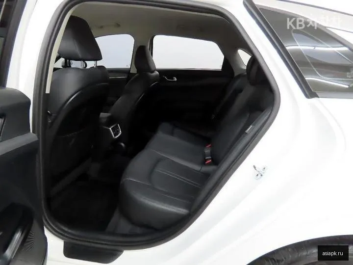 Kia K5 6