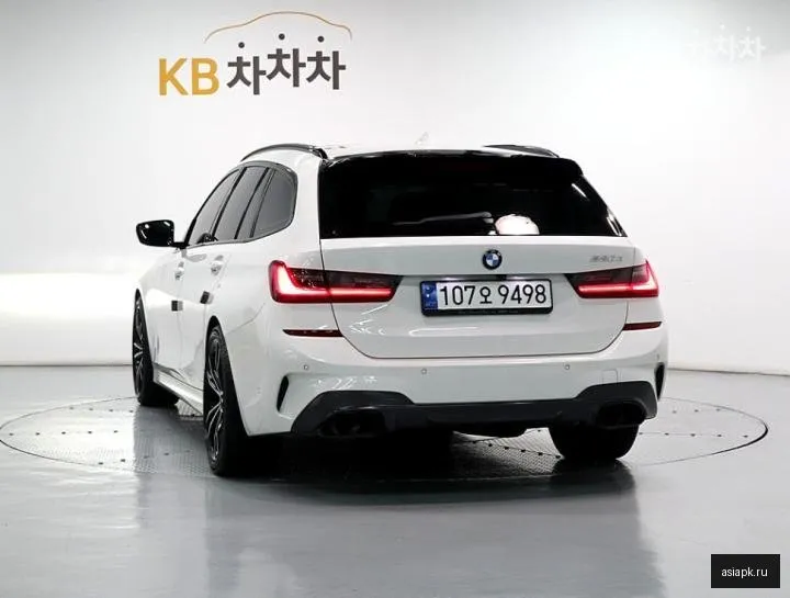 BMW 3-Series 4