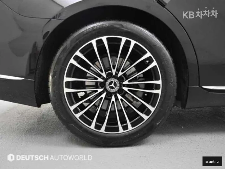 Mercedes-Benz S-Class 5